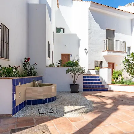 4 Bed Townhouse With Stunning View Holiday home Fuengirola